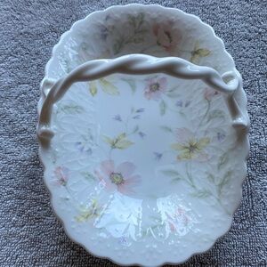 MIKASA “Pastel Garden” Basket Bone China Original Box